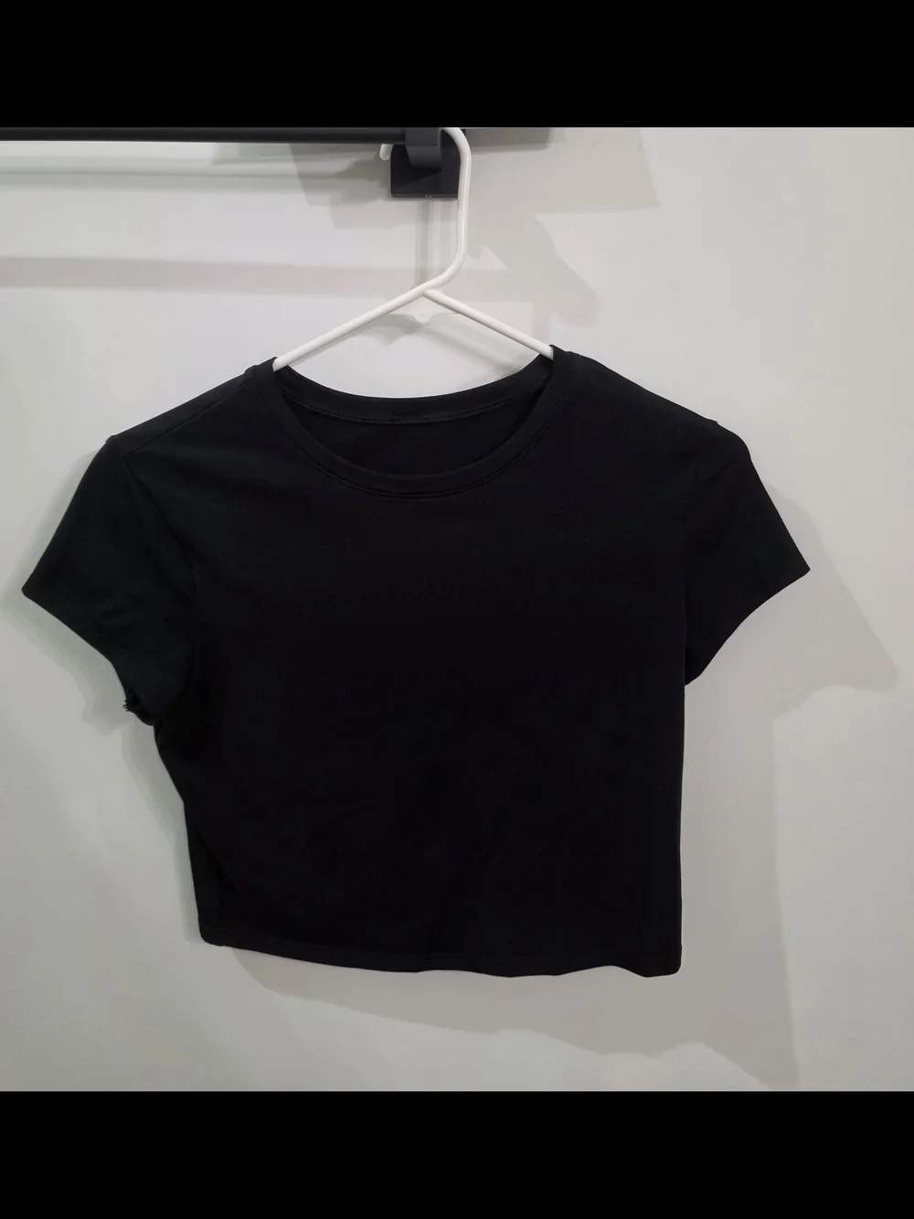 Women's Black Crewneck Crop Tee